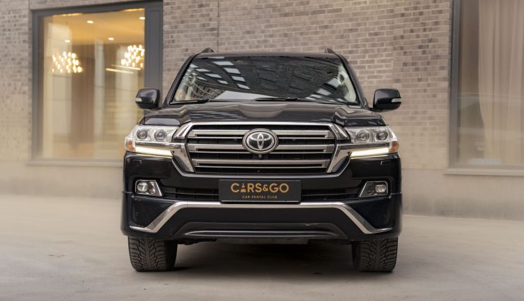 Toyota Land Cruiser 200